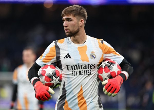 Marca: Thủ môn Gonzalez của Real Madrid đã thi đấu tốt và khẳng định được vị trí của mình ở đội một