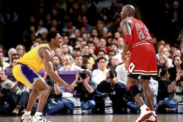 Xếp hạng ba Joe Jancos này? George Gervin: Jordan, Kobe, James